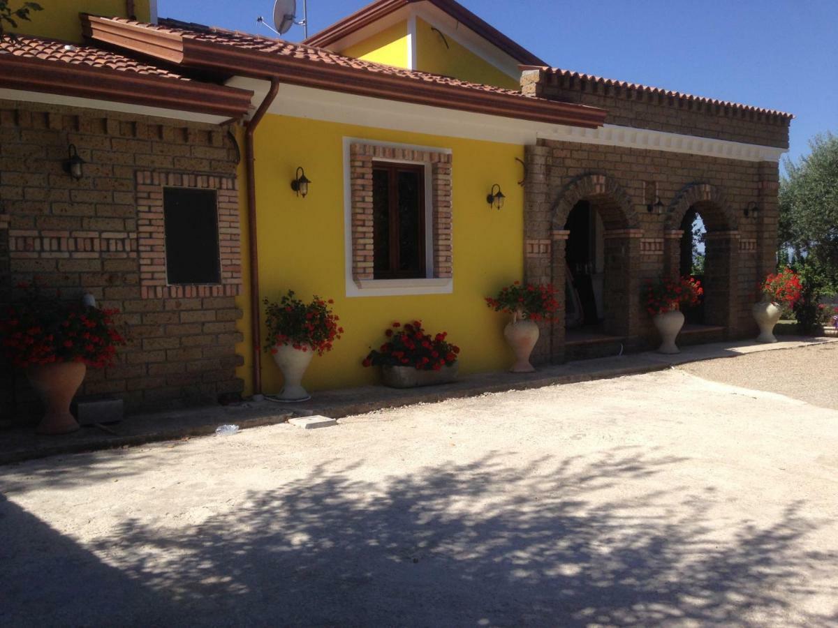 Villa "Casa Al Chiazzullo" Mirabella Eclano Eksteriør billede