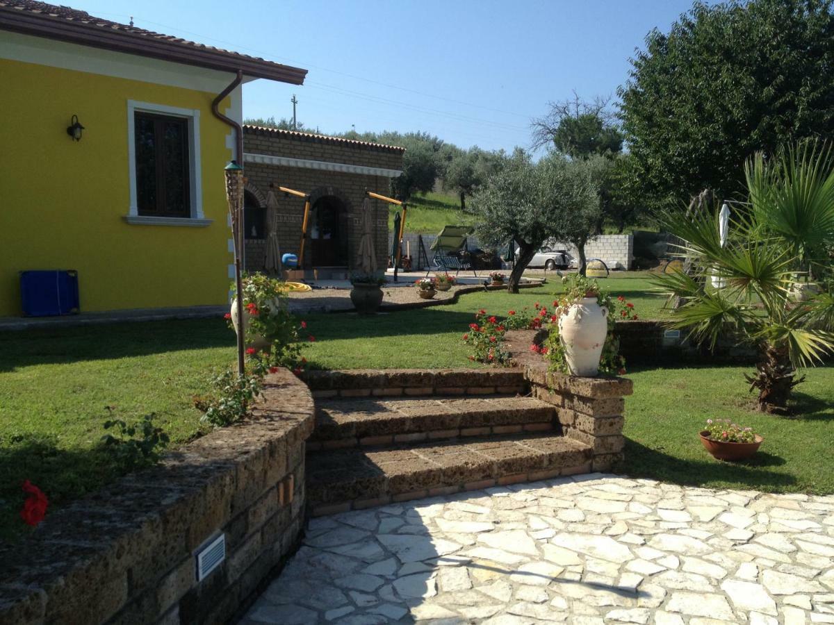 Villa "Casa Al Chiazzullo" Mirabella Eclano Eksteriør billede