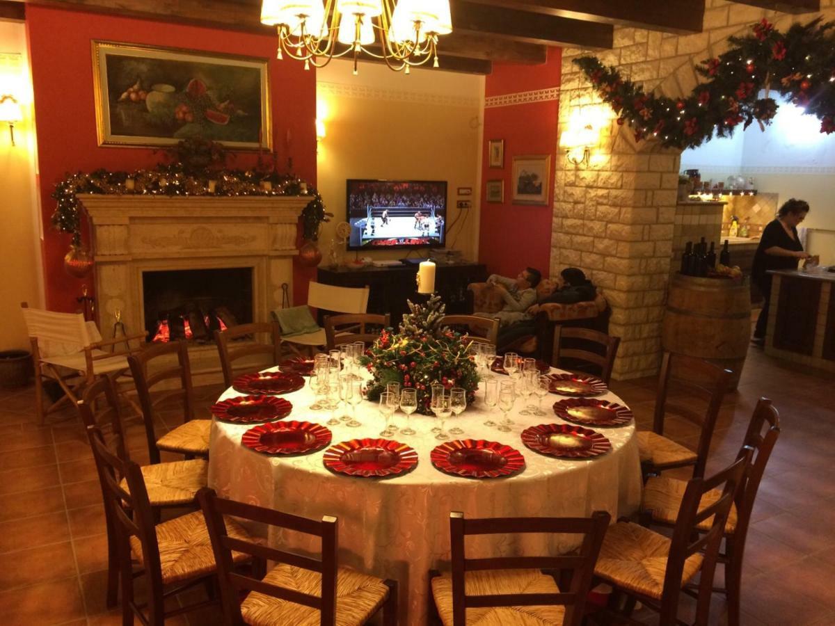 Villa "Casa Al Chiazzullo" Mirabella Eclano Eksteriør billede