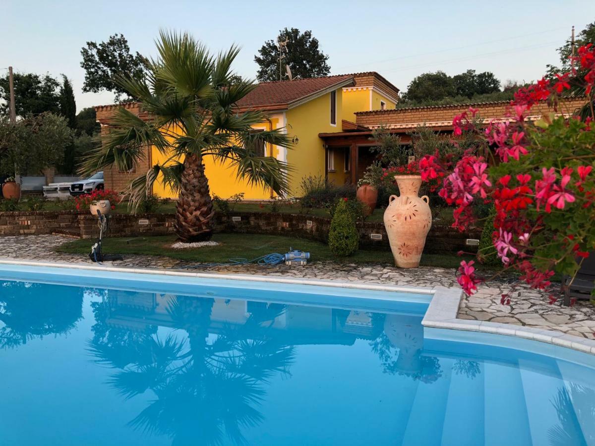 Villa "Casa Al Chiazzullo" Mirabella Eclano Eksteriør billede