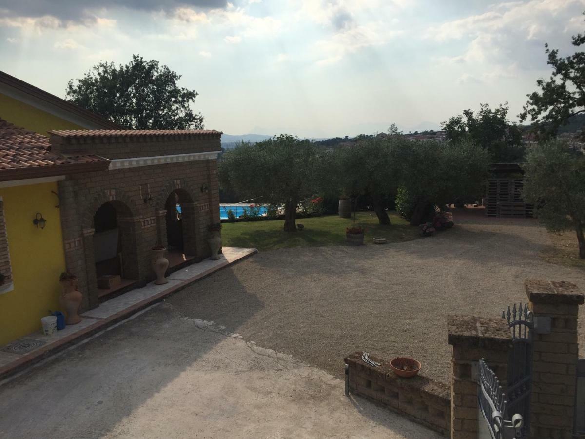 Villa "Casa Al Chiazzullo" Mirabella Eclano Eksteriør billede