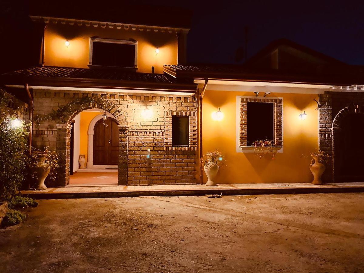 Villa "Casa Al Chiazzullo" Mirabella Eclano Eksteriør billede